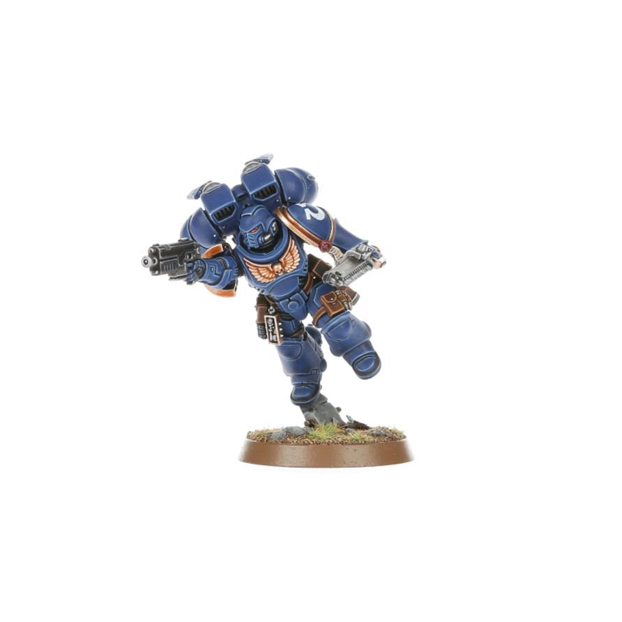 Warhammer 40K Assault Intercessors with Jump Packs - Space Marine Airborne Assault Squad Miniatures - Build 5 Jump Pack Intercessors with Chainswords
