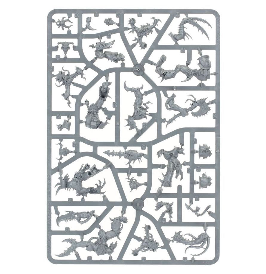 Warhammer 40K Combat Patrol Chaos Space Marines Army Box Set – 26 Multipart Miniatures Including Master of Possession, Possessed, Chaos Marines &