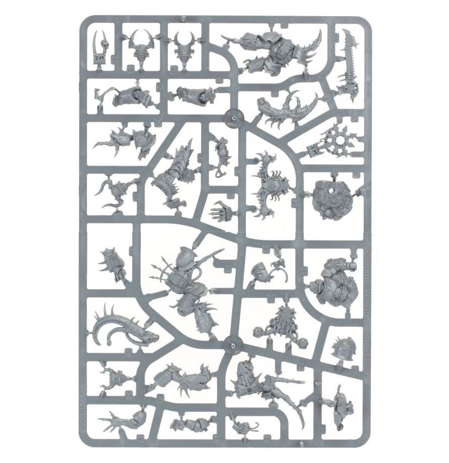 Warhammer 40K Combat Patrol Chaos Space Marines Army Box Set – 26 Multipart Miniatures Including Master of Possession, Possessed, Chaos Marines &