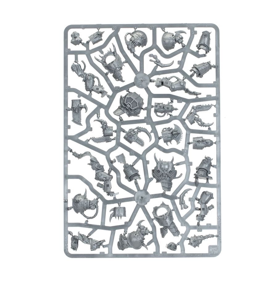 Warhammer 40,000 Chaos Space Marines Mutilators – 3 Multipart Plastic Miniatures with Interchangeable Weapons, Chaos Space Marines Army Unit, Citadel