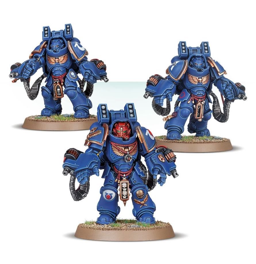 Warhammer 40K Space Marines Primaris Aggressor Squad – Multi-Part Plastic Miniatures Kit with Gravis Armour, Weapon Options & 3 Citadel Bases