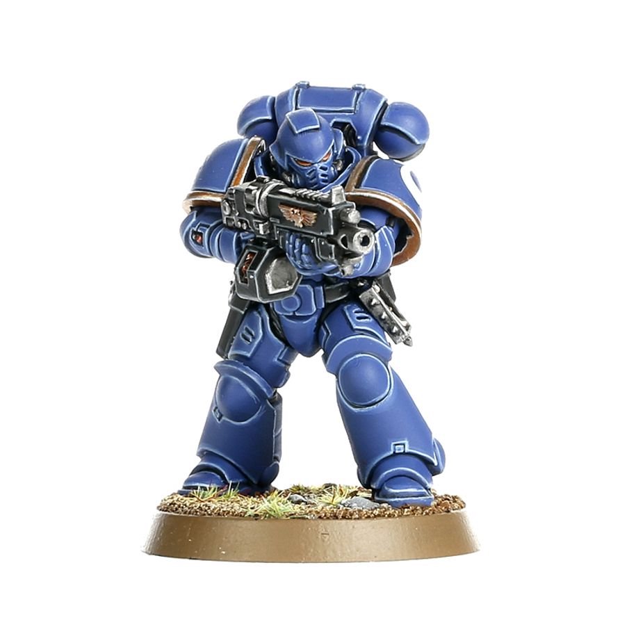 Warhammer 40K Space Marines Primaris Intercessors Squad Miniatures Set – 10 Multi-Part Plastic Figures with Bolt Rifle Options, Mk X Tacticus Armour &