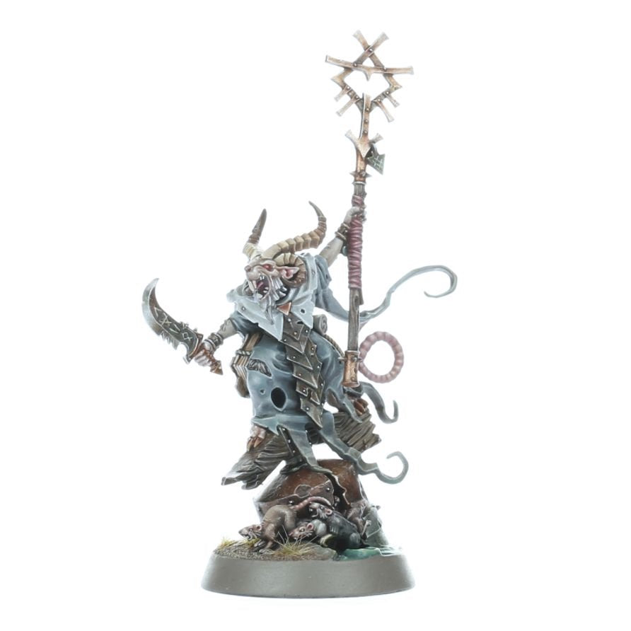 Warhammer Age of Sigmar: Ultimate Starter Set – Spearhead Starter Box with Stormcast Eternals & Skaven, 37 Push-Fit Miniatures, Gaming Mat, Dice &