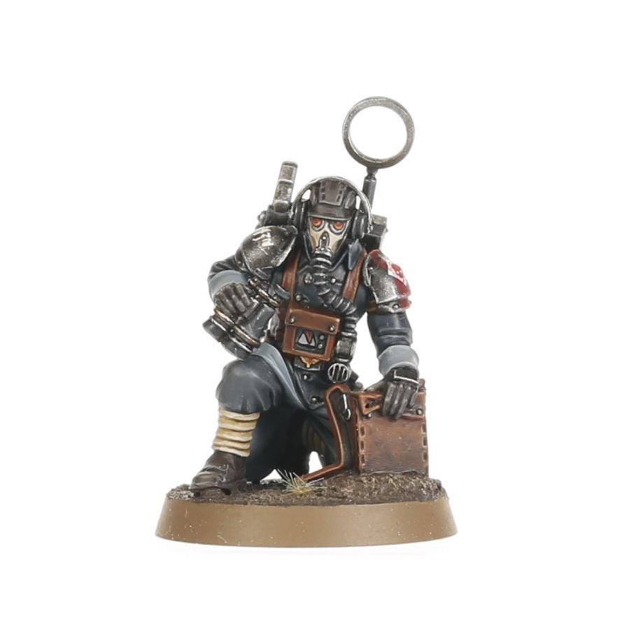 Warhammer 40K Astra Militarum Krieg Command Squad Miniatures Kit – Lord Commissar & Veteran Krieg Guardsmen – 7 Plastic Figures with Custom Weapon