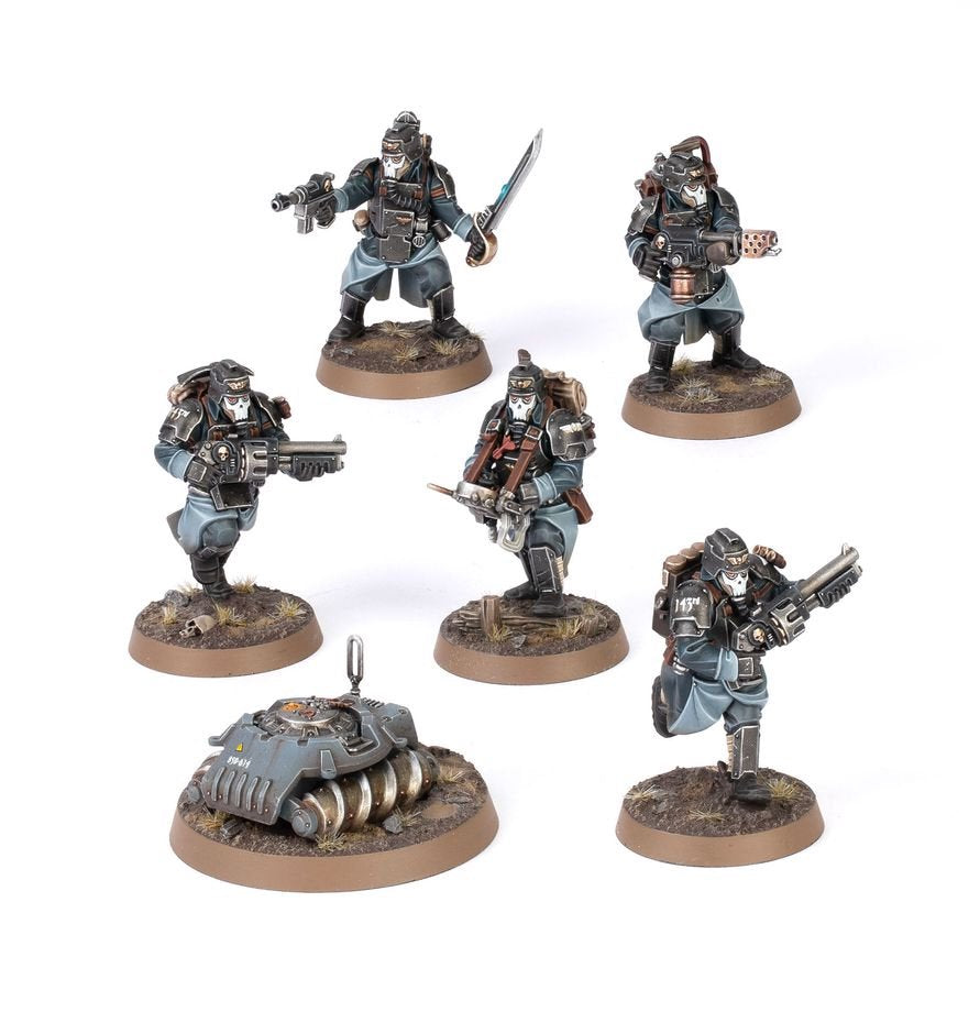 Warhammer 40,000 Astra Militarum Death Korps of Krieg Combat Engineers Set – 5+1 Plastic Miniatures Kit with Customisable Weapons, Remote Mine